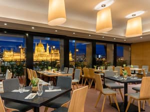thumbnail: Restaurant