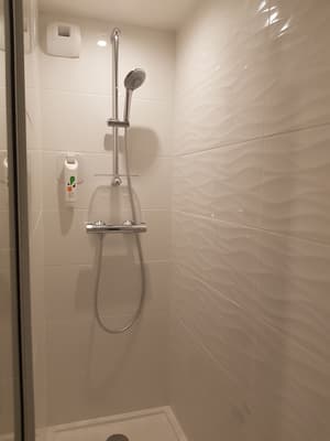 thumbnail: Bathroom shower