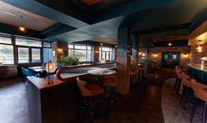 thumbnail: Bar (on property)