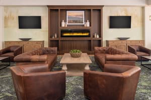 thumbnail: Lobby lounge