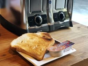 thumbnail: Breakfast area