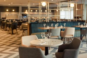 thumbnail: Restaurant