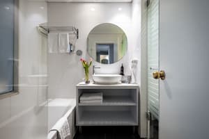 thumbnail: Bathroom