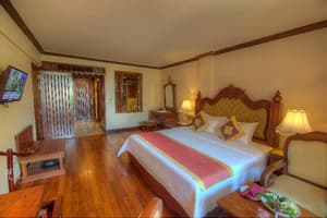 thumbnail: Room