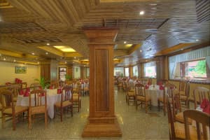 thumbnail: Restaurant