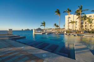 thumbnail: Infinity pool