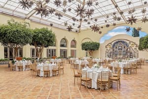 thumbnail: Banquet hall
