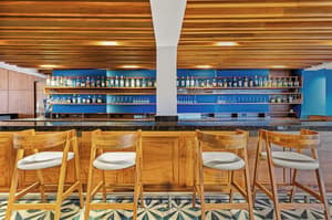 thumbnail: Bar (on property)