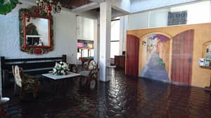 thumbnail: Interior entrance