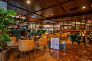 thumbnail: Bar (on property)