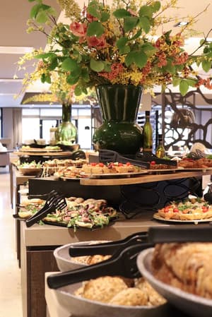 thumbnail: Restaurant