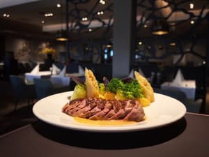 thumbnail: Restaurant