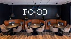 thumbnail: Restaurant