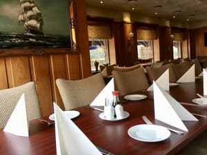 thumbnail: Restaurant