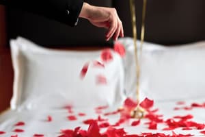 thumbnail: Couples dining