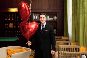 thumbnail: Concierge desk
