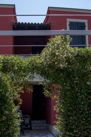 thumbnail: Property entrance