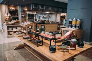 thumbnail: Outdoor dining