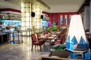 thumbnail: Restaurant