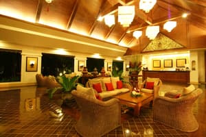 thumbnail: Lobby sitting area