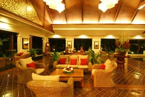 thumbnail: Lobby sitting area