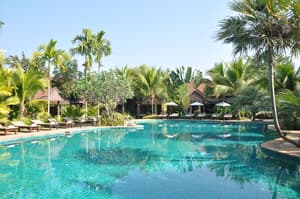 thumbnail: Outdoor pool