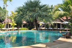 thumbnail: Outdoor pool