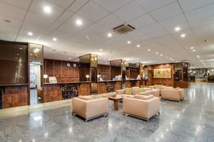 thumbnail: Lobby sitting area