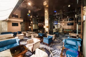 thumbnail: Bar (on property)
