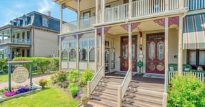 thumbnail: Exterior