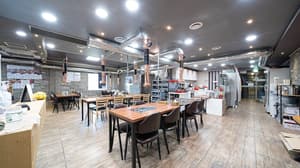 thumbnail: Restaurant