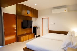 thumbnail: Room