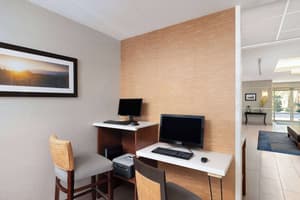 thumbnail: Business center