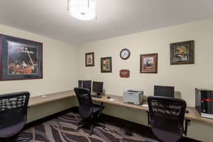 thumbnail: Business center