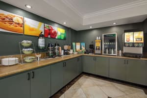 thumbnail: Breakfast area