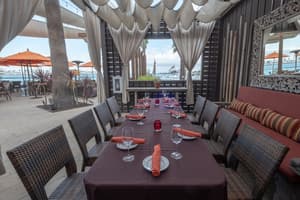 thumbnail: Restaurant