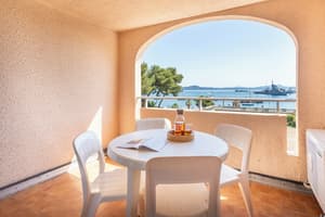 thumbnail: Terrace/patio