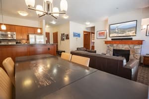 thumbnail: In-room dining