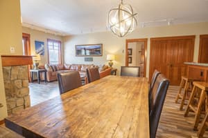 thumbnail: In-room dining