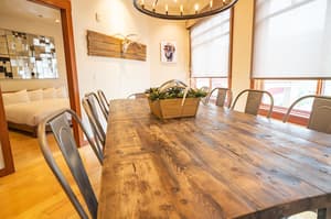 thumbnail: In-room dining