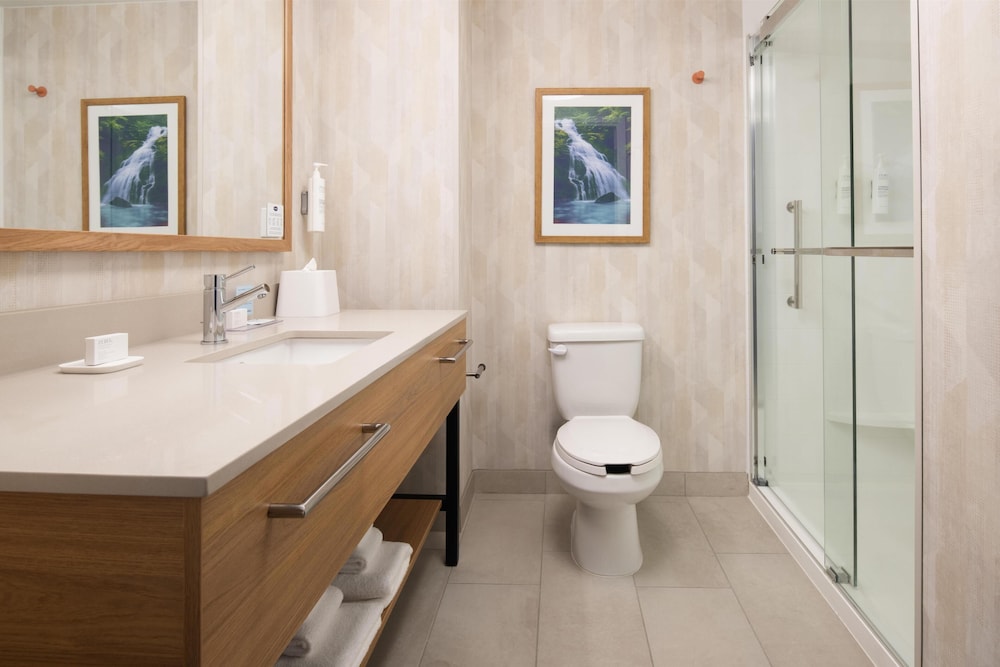 Bathroom shower