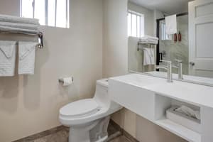 thumbnail: Bathroom