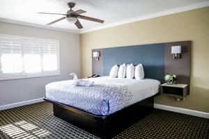 thumbnail: Room amenity