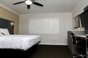 thumbnail: Room amenity