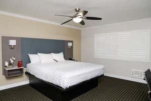 thumbnail: Room amenity