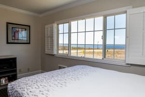 thumbnail: Beach/ocean view