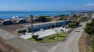thumbnail: Exterior