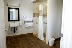 thumbnail: Bathroom
