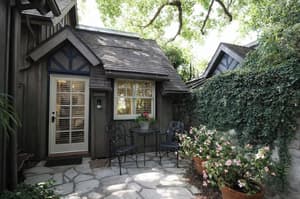 thumbnail: Exterior