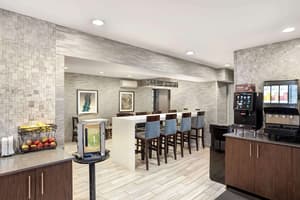 thumbnail: Breakfast area